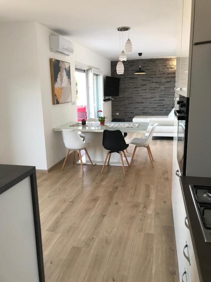 Apartments Jelka Banjol 외부 사진